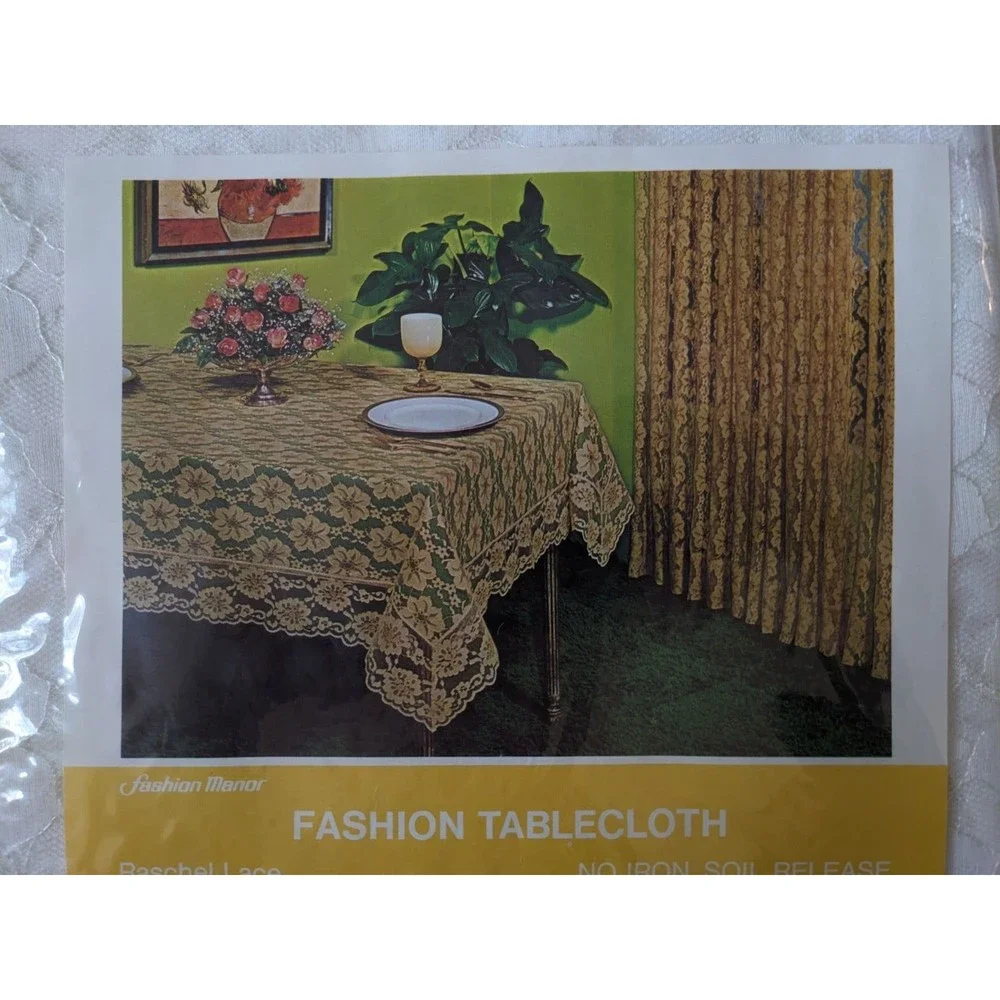 Vintage 1970's Raschel Floral Lace Tablecloth 70